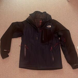 The north face men’s coat. Size S.